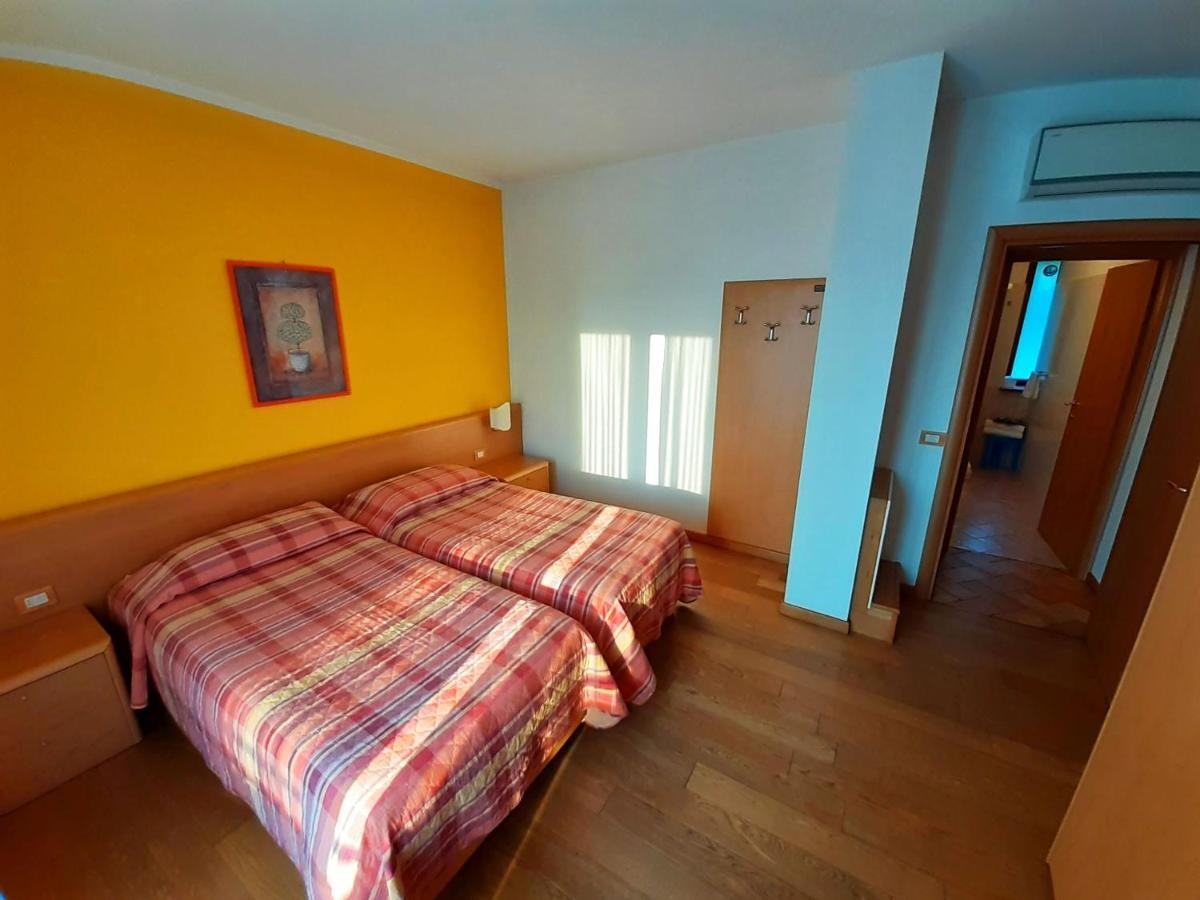 Residence Val Di Monte Мальчезине Экстерьер фото